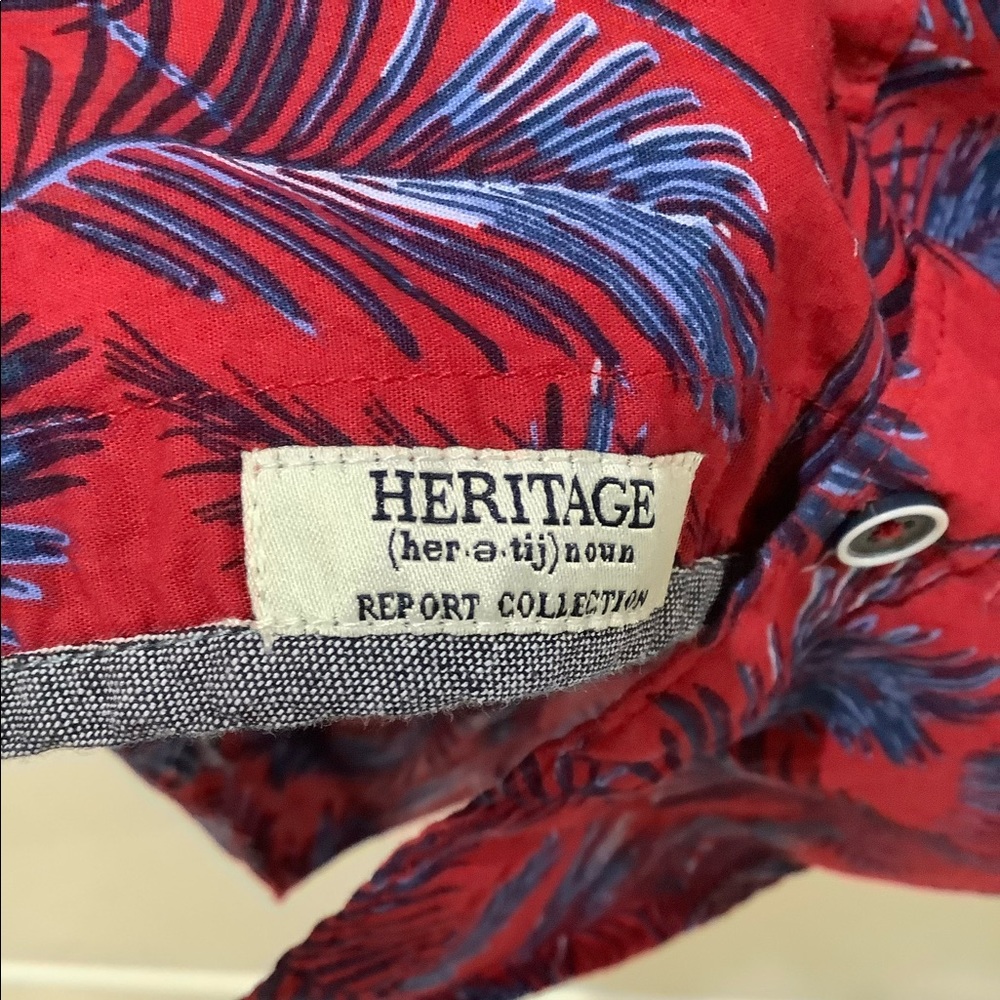 Men’s Short Sleeve button shirt. - Picture 7 of 9